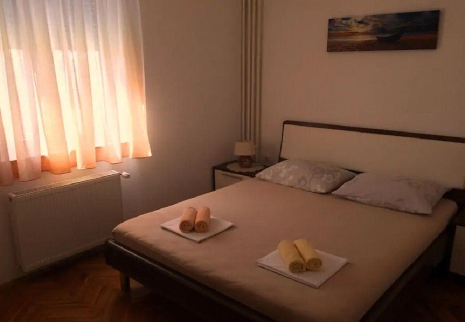 Apartments And Rooms Ognjen - Family Apartments With Free Parking Betina  Esterno foto