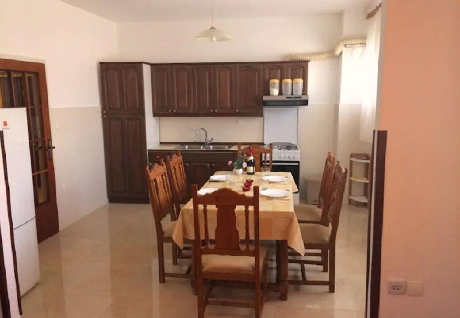 Apartments And Rooms Ognjen - Family Apartments With Free Parking Betina  Esterno foto